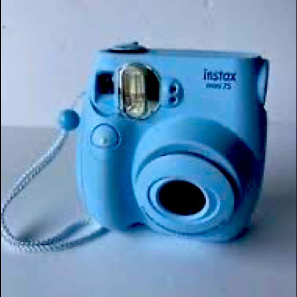 Mini portrait instax 9 camera <3 .